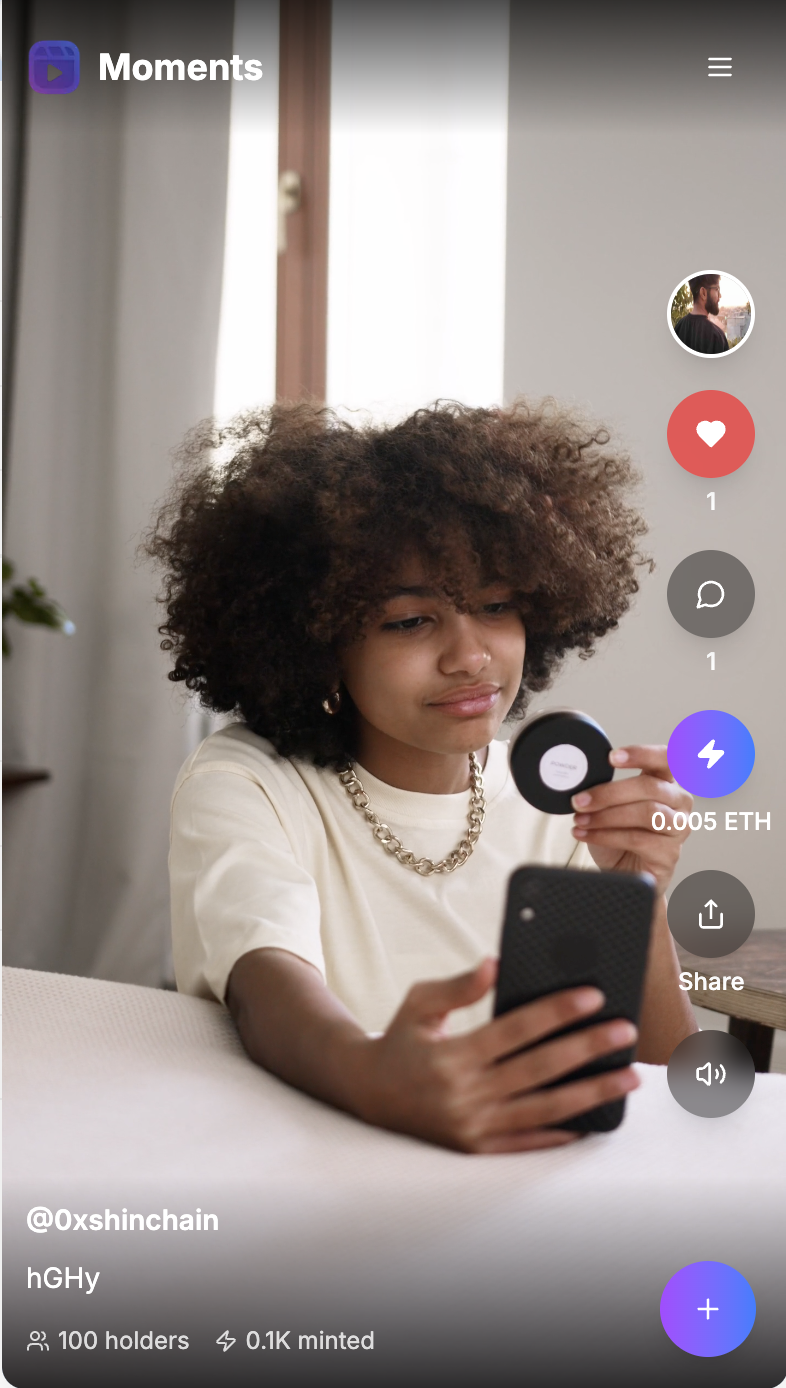 Moments - Farcaster Mini Apps screenshot
